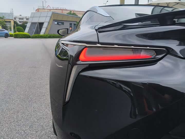 Lexus LC, 2022 — фото 4 из 9