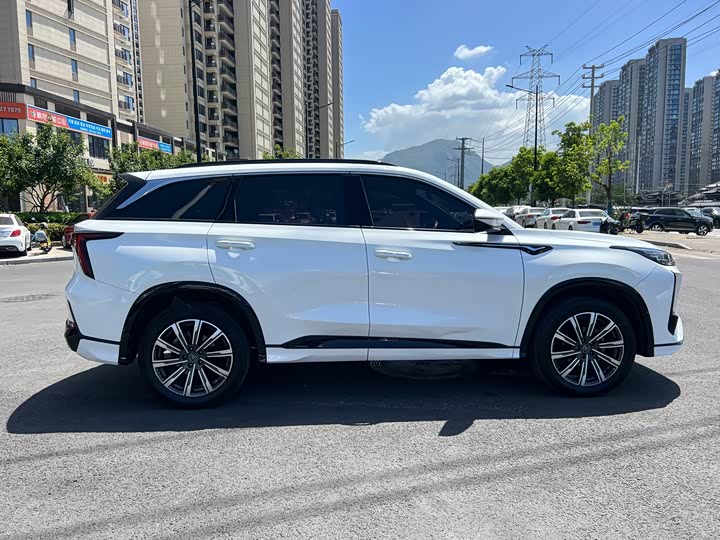 Changan CS75 Plus, 2023 — фото 8 из 9