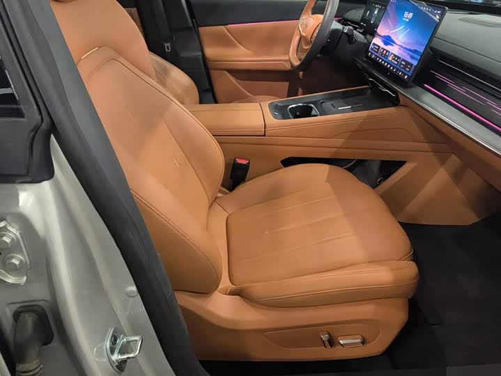 Dongfeng Yipai eπ 007, 2025 — фото 8 из 9