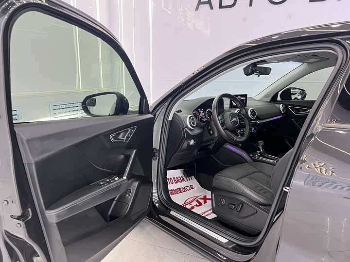 Audi Q2L, 2023 — фото 7 из 9