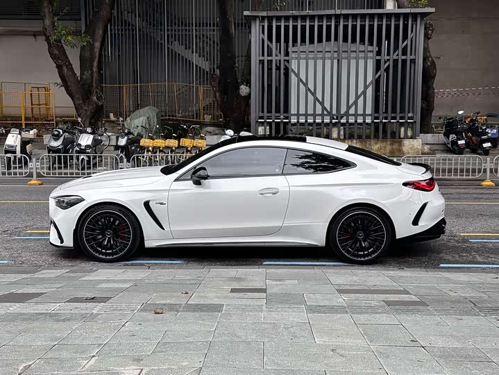 Mercedes-Benz CLE-Class AMG, 2025 — фото 3 из 3