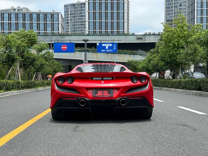 Ferrari F8, 2022 — фото 6 из 7