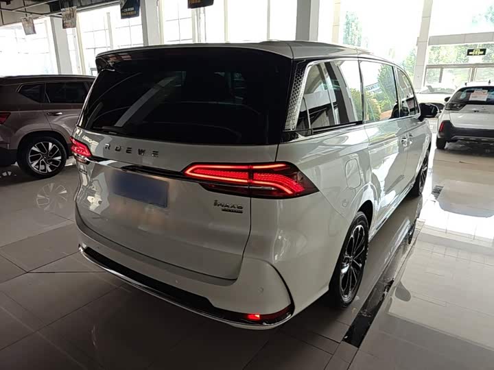 Roewe iMax 8, 2023 — фото 7 из 9