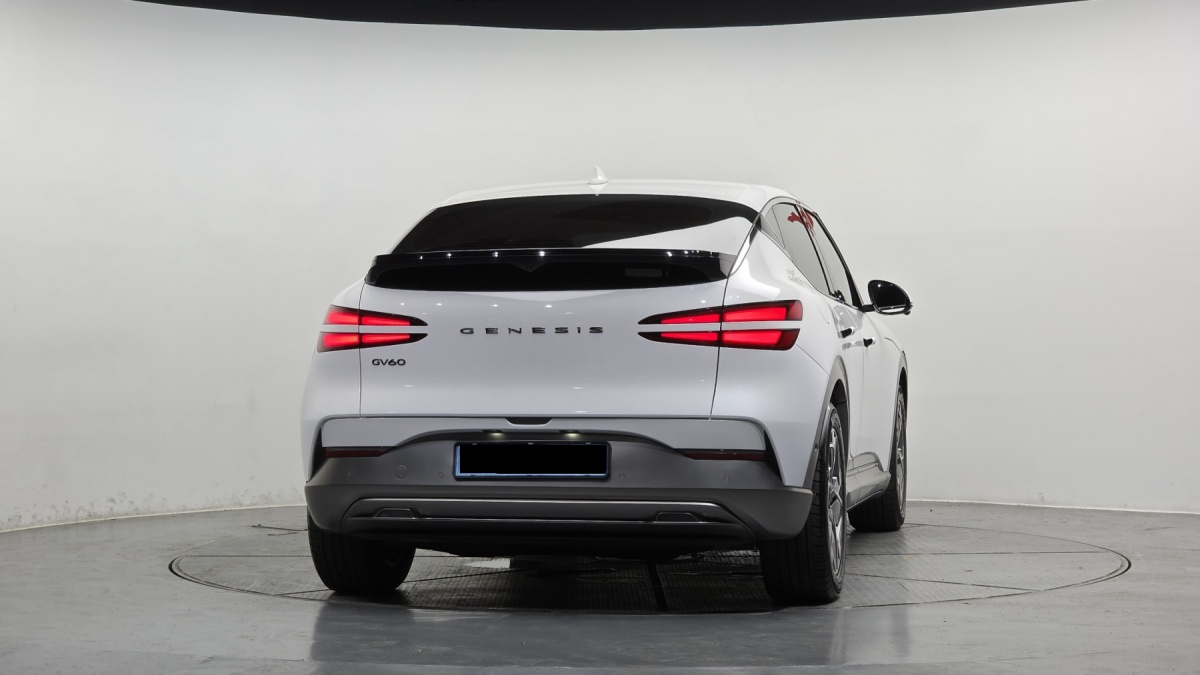 Genesis GV60, 2022 — фото 4 из 12