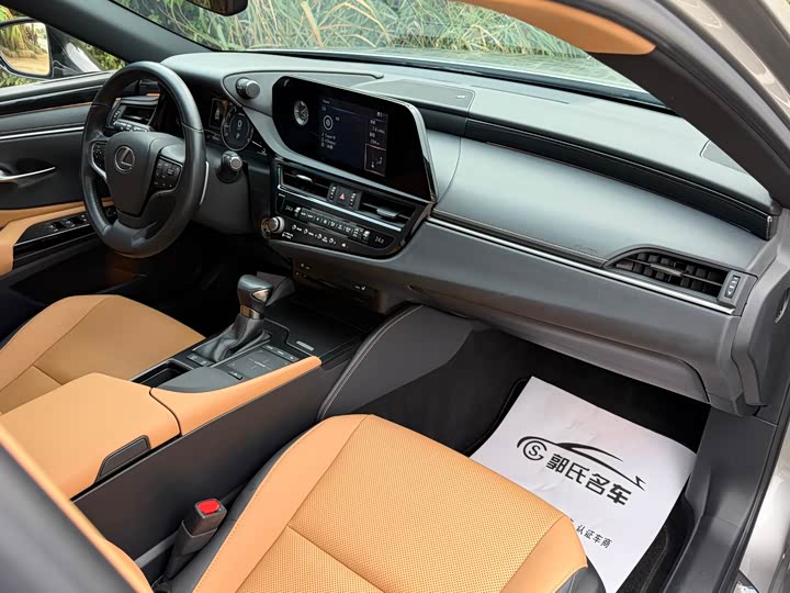 Lexus ES, 2022 — фото 9 из 12