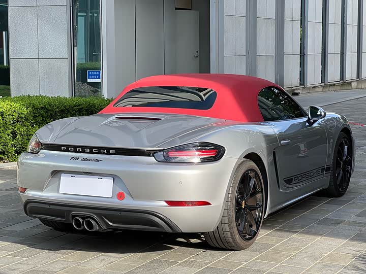 Porsche 718, 2023 — фото 6 из 9