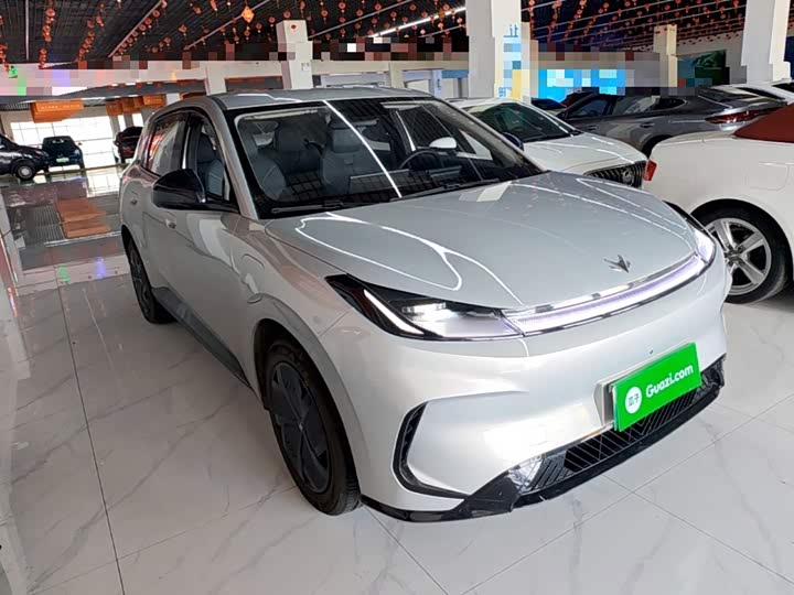 BAIC Arcfox T1, 2025 — фото 4 из 9