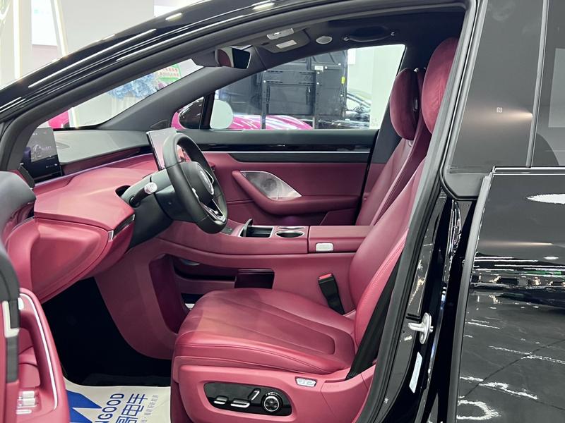 Luxeed R7, 2025 — фото 10 из 12