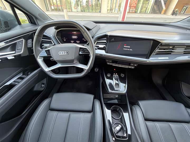 Audi Q4 e-tron, 2024 — фото 9 из 9
