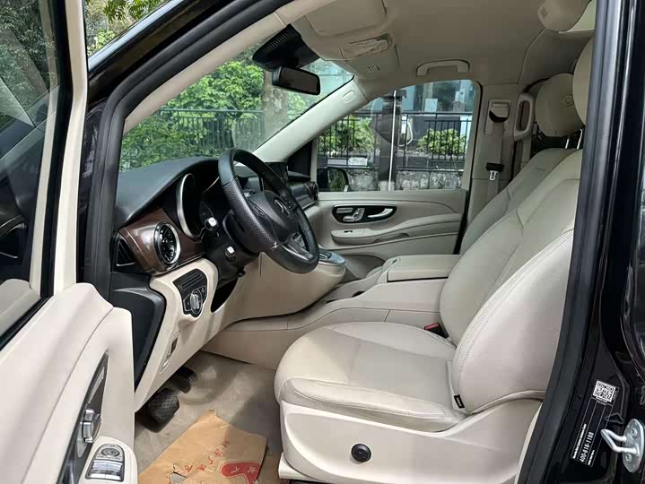 Mercedes-Benz V-Class, 2021 — фото 4 из 9