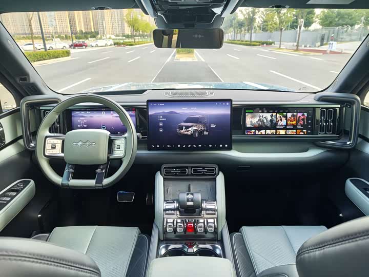 BYD FangChengBao Leopard 5, 2023 — фото 8 из 9