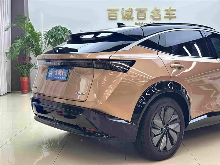 Nissan Ariya EV, 2023 — фото 6 из 9