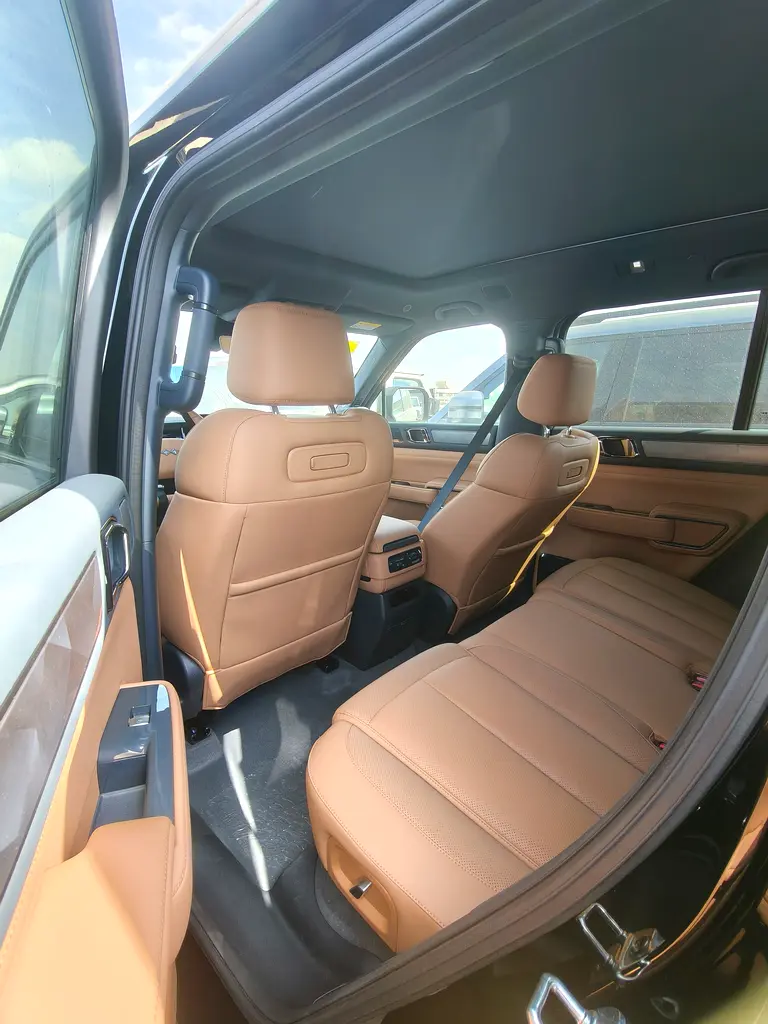 BYD Leopard 5, 2026 — фото 7 из 7