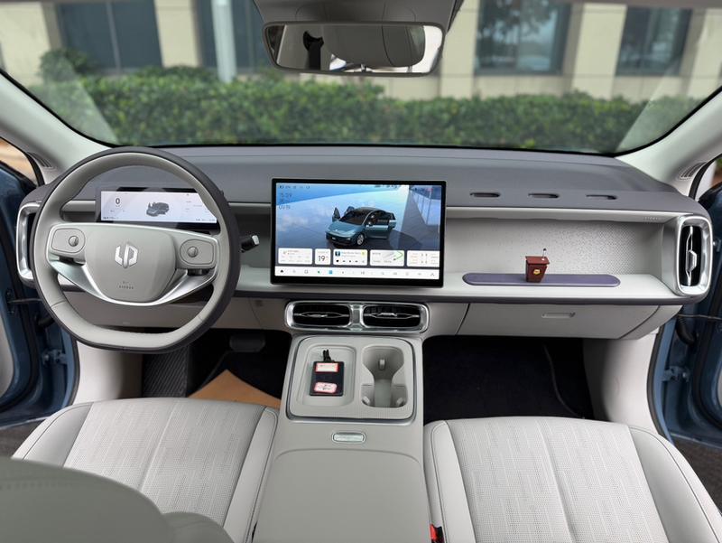 Leapmotor B01, 2025 — фото 7 из 10