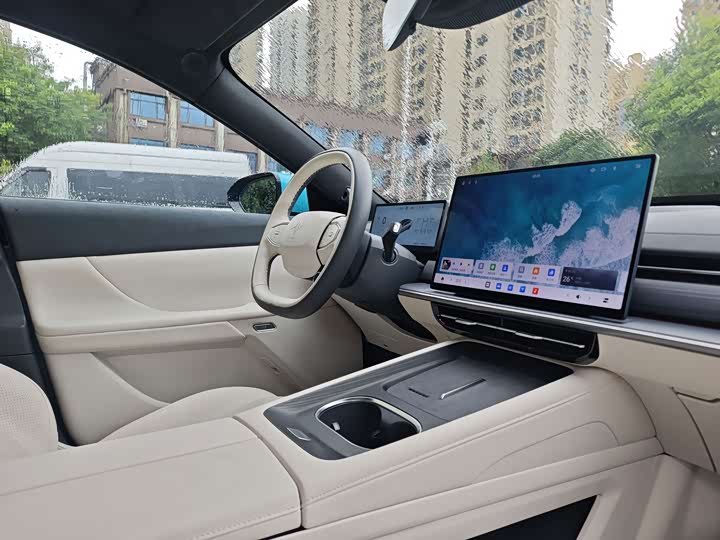 Dongfeng Yipai eπ 007, 2026 — фото 8 из 9