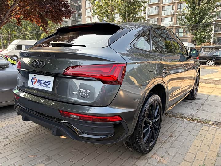 Audi Q5L Sportback, 2021 — фото 6 из 9