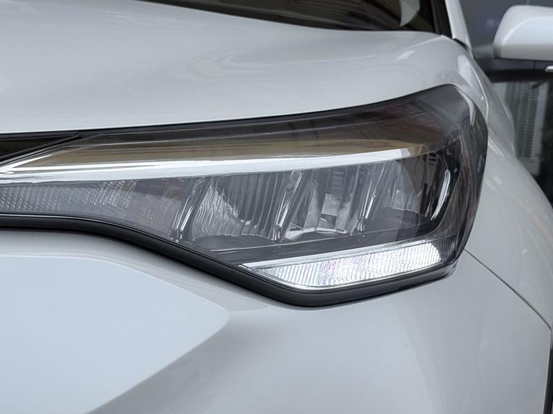 Toyota C-HR, 2022 — фото 8 из 12