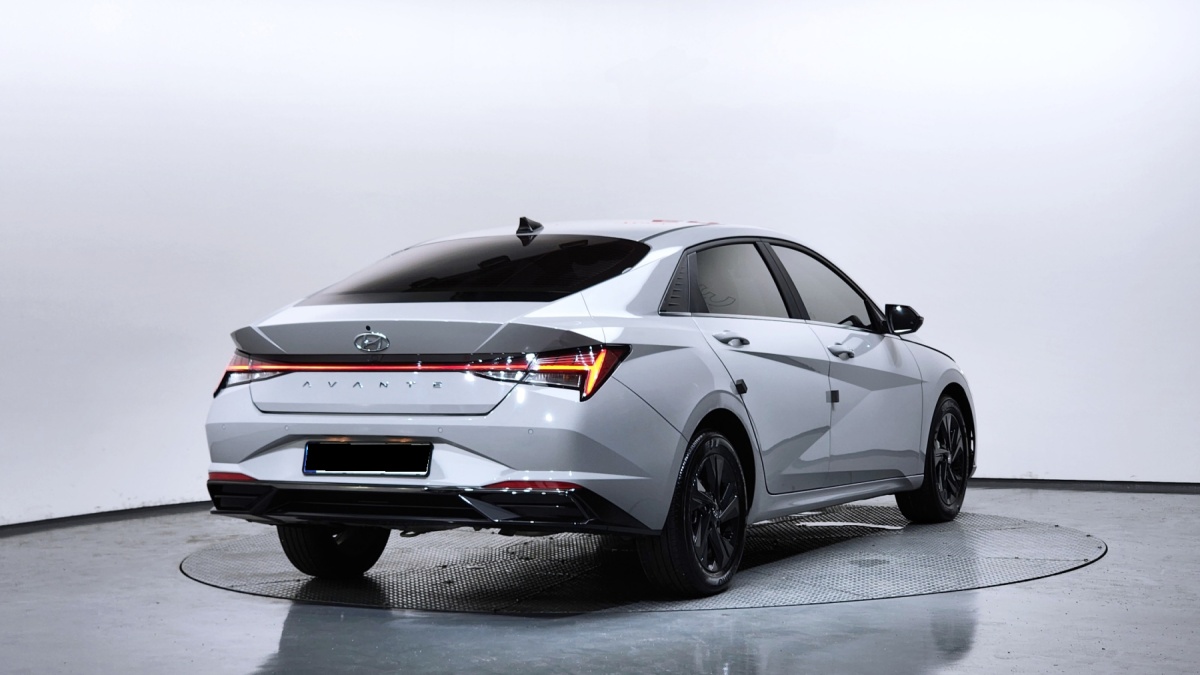 Hyundai Avante, 2022 — фото 2 из 12