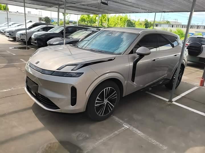 Lynk & Co 08 EM-P Hybrid, 2024 — фото 2 из 9