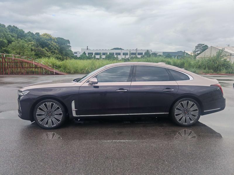 Hongqi H9, 2025 — фото 4 из 12