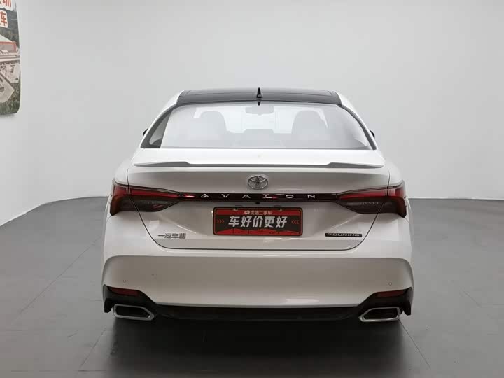 Toyota Avalon, 2023 — фото 4 из 9