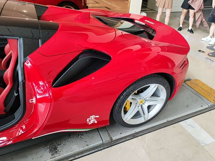 Ferrari SF90, 2024 — фото 2 из 9