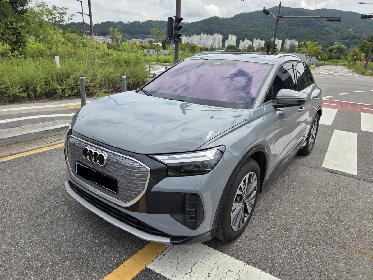 Audi Q4 e-tron, 2025 — фото 3 из 12