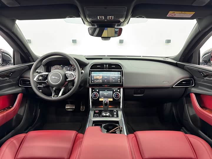 Jaguar XE L, 2023 — фото 9 из 9