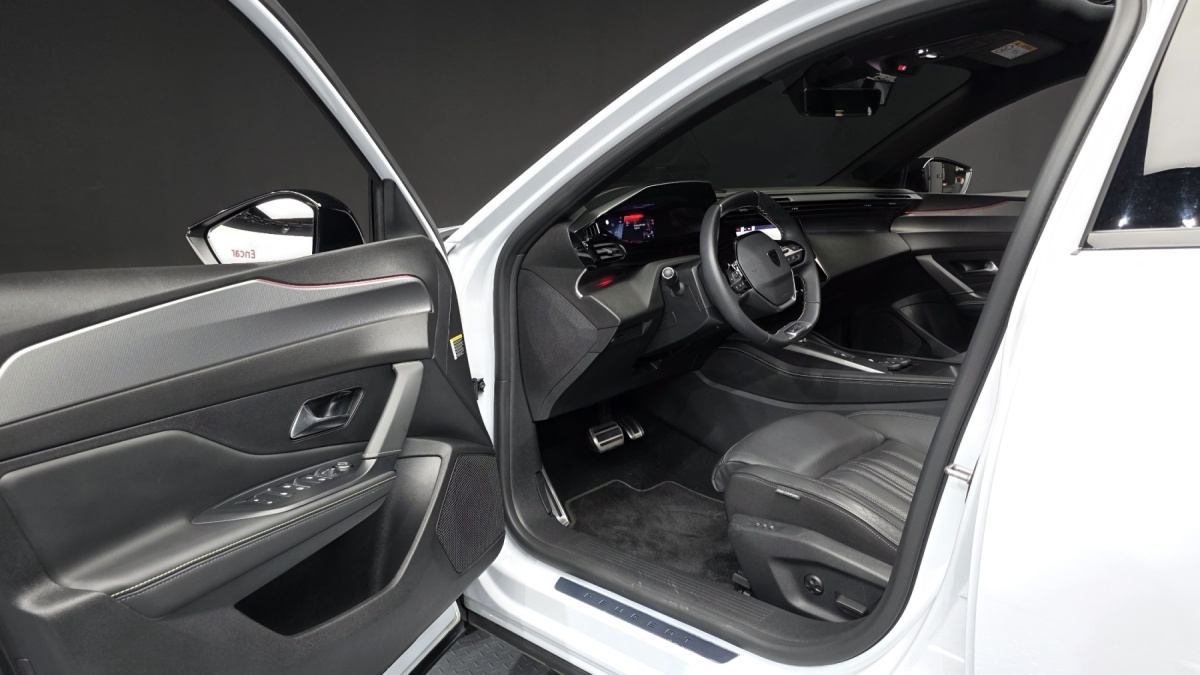 Peugeot 408, 2024 — фото 4 из 12
