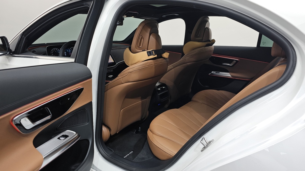 Mercedes-Benz E-Class, 2025 — фото 10 из 12