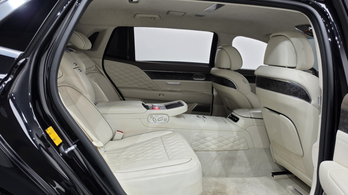 Genesis G90, 2022 — фото 10 из 12