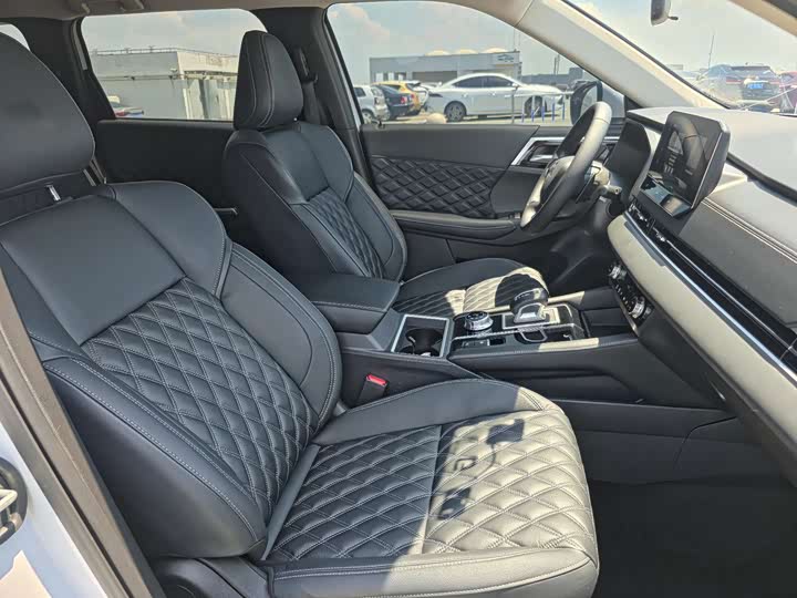 Mitsubishi Outlander, 2022 — фото 9 из 9