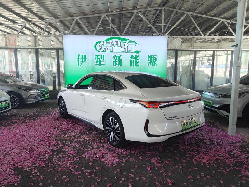 Changan Qiyuan (Nevo) A05, 2024 — фото 4 из 12