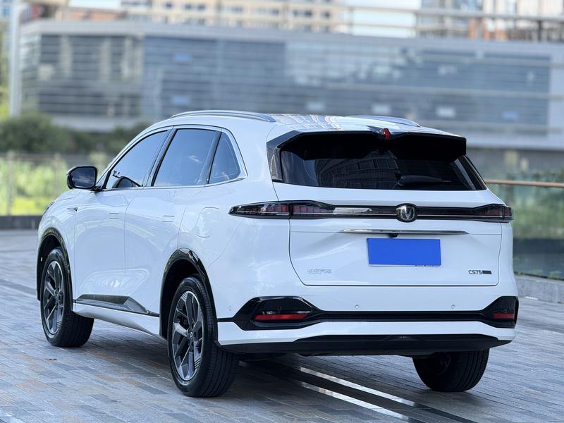 Changan CS75 Plus, 2025 — фото 4 из 10