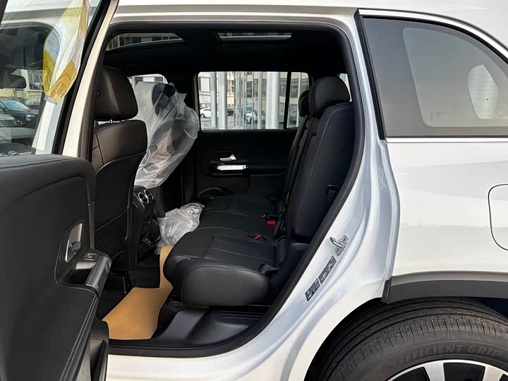 Mercedes-Benz GLB-Class, 2025 — фото 7 из 9