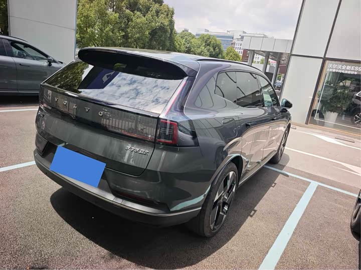 Volvo XC70 Hybrid, 2025 — фото 5 из 9