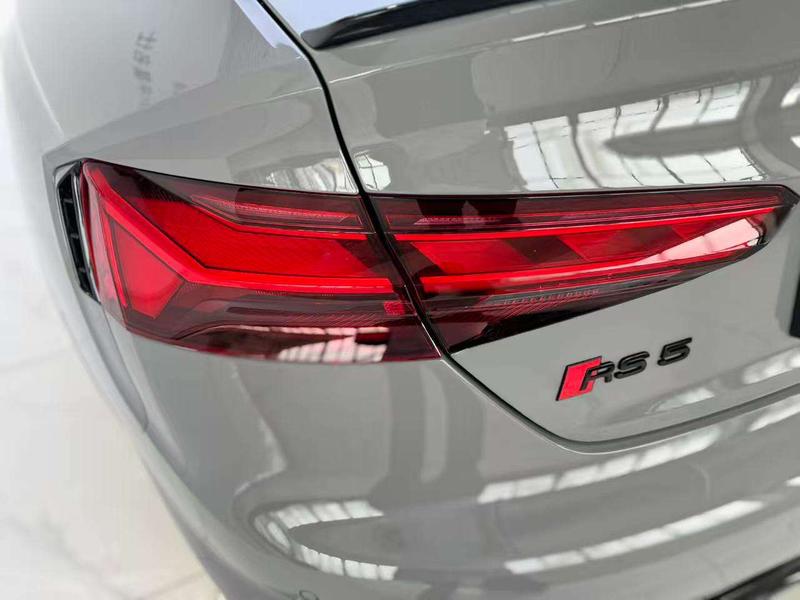Audi RS 5, 2025 — фото 7 из 12