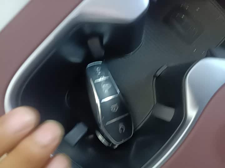 BYD Seal 07 DM-i Hybrid, 2025 — фото 9 из 9