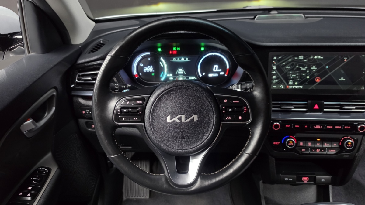 Kia Niro, 2022 — фото 11 из 12