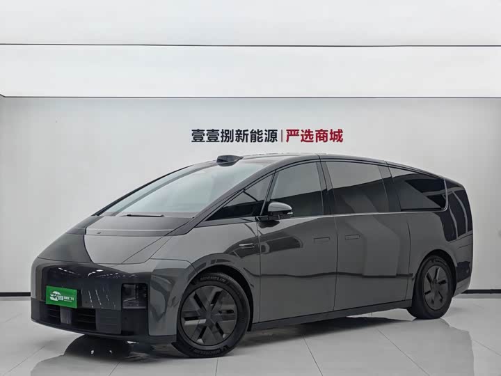 LiXiang Mega, 2024 — купить в Ульяновске под ключ