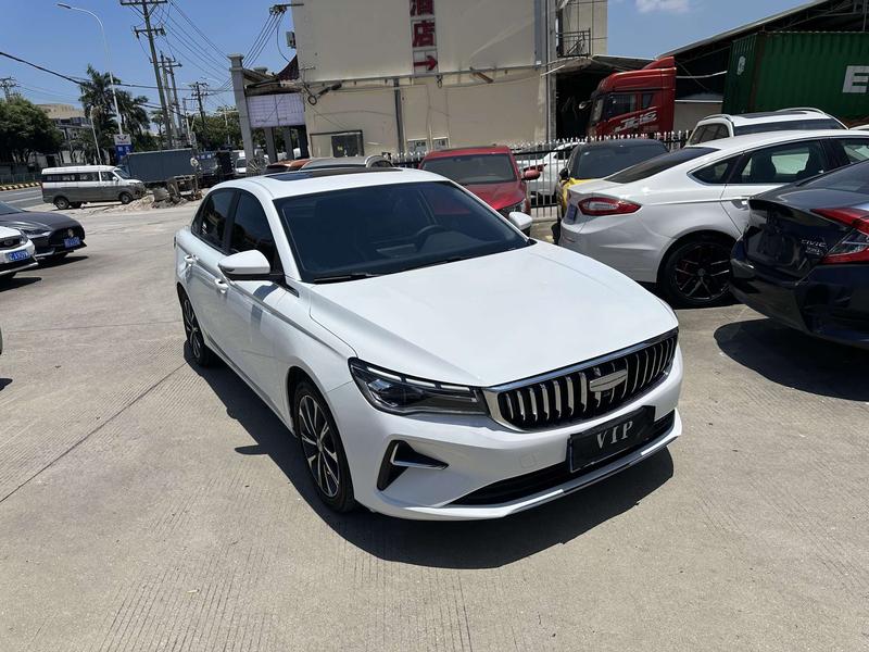 Geely Emgrand, 2025 — фото 3 из 10