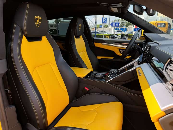 Lamborghini Urus, 2023 — фото 7 из 9