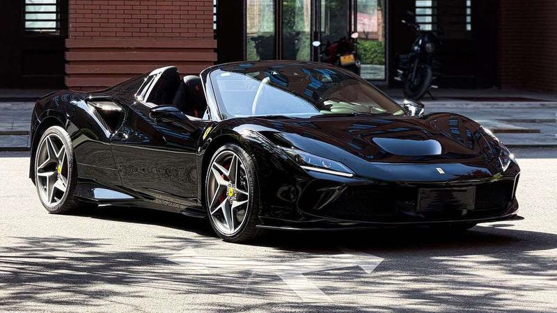 Ferrari F8, 2022 — фото 3 из 8
