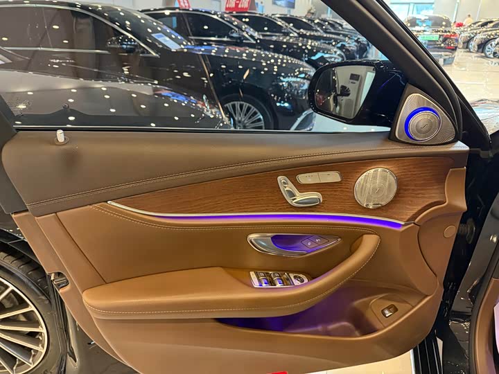 Mercedes-Benz E-Class, 2022 — фото 4 из 9
