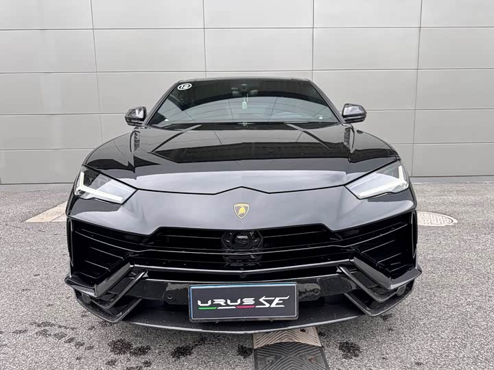 Lamborghini Urus, 2023 — фото 3 из 9