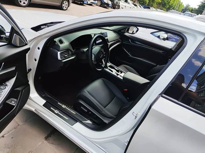 Honda Accord, 2022 — фото 5 из 9