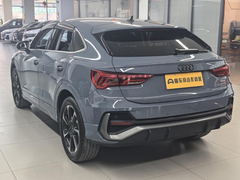 Audi Q3 Sportback, 2022 — фото 4 из 9