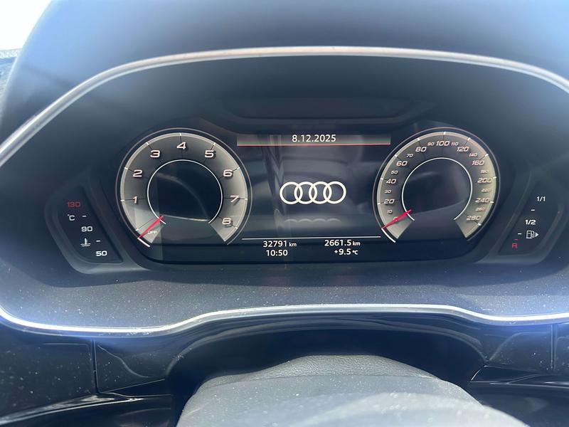 Audi Q3 Sportback, 2023 — фото 7 из 9