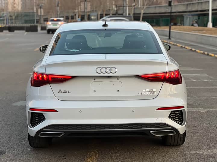 Audi A3, 2023 — фото 5 из 9
