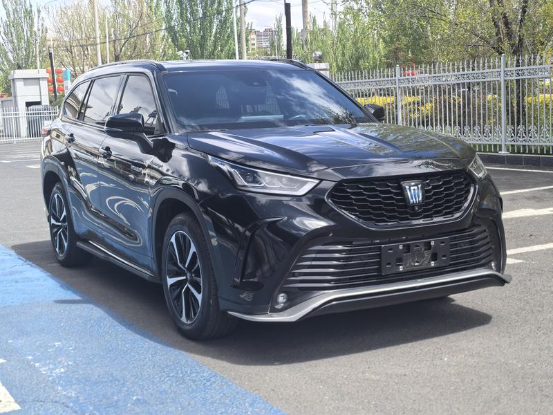 Toyota Crown Kluger, 2022 — фото 2 из 9